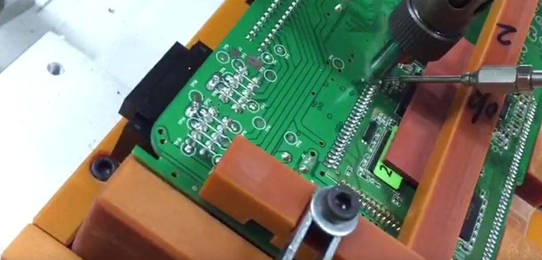 PCB板自动焊锡视频