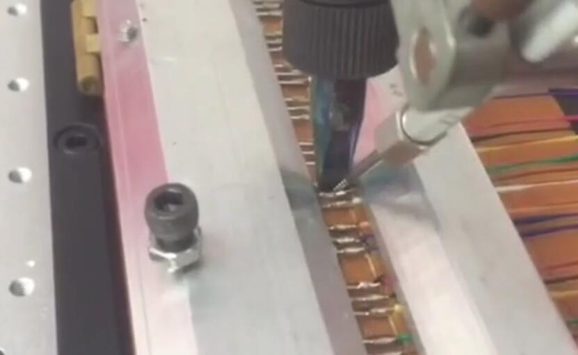 东莞自动焊锡机视频（双头双Y）